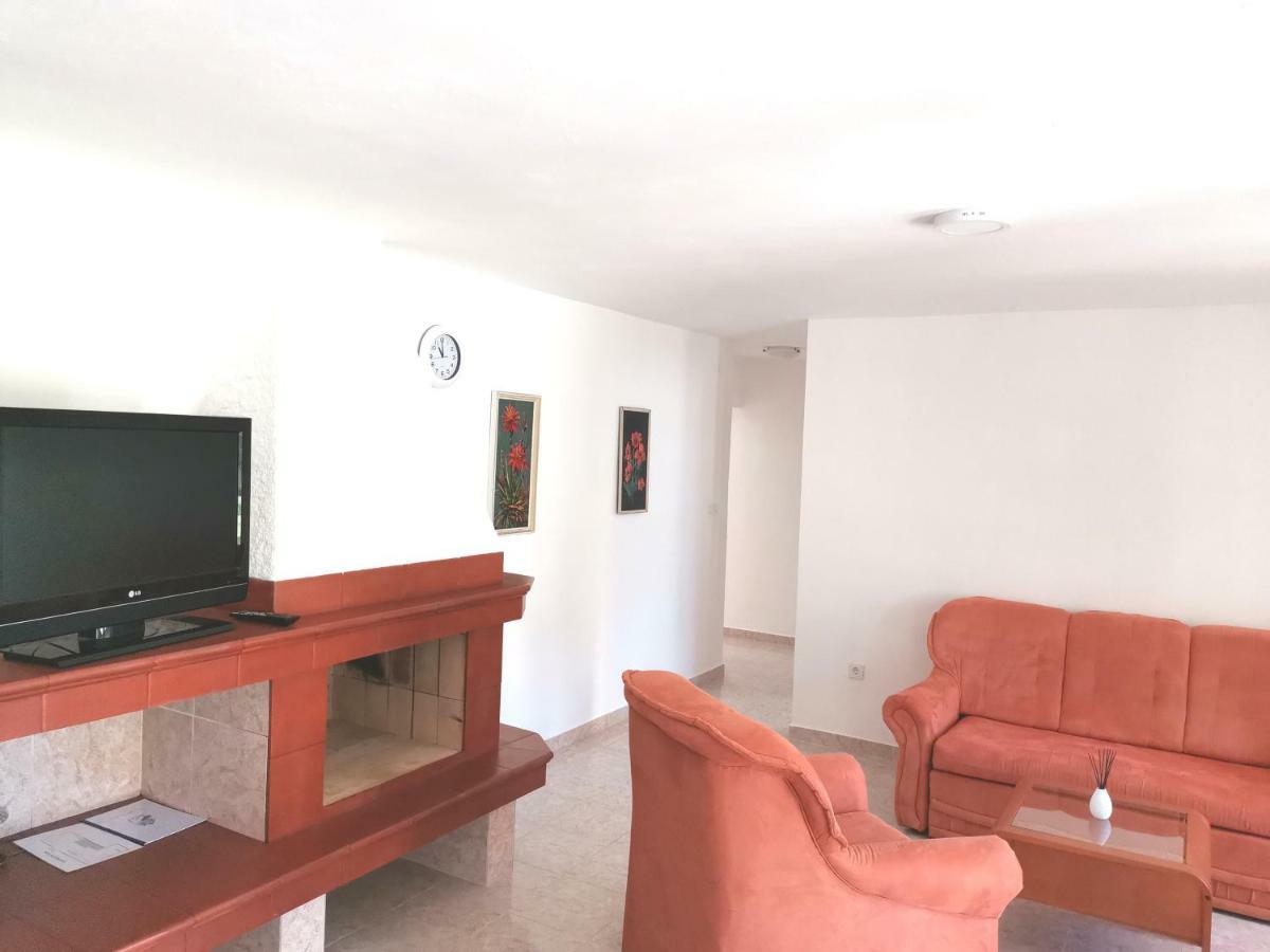 Apartments Ana Medulin Luaran gambar
